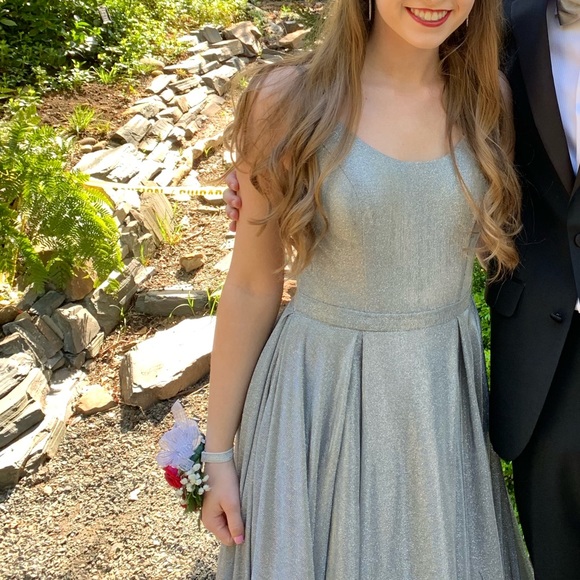 Prom Dress - Picture 5 of 7